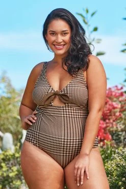 Cheap 🤩 Cupshe Rachel Houndstooth Plus Size One Piece 🩱 Swimsuit 🌟