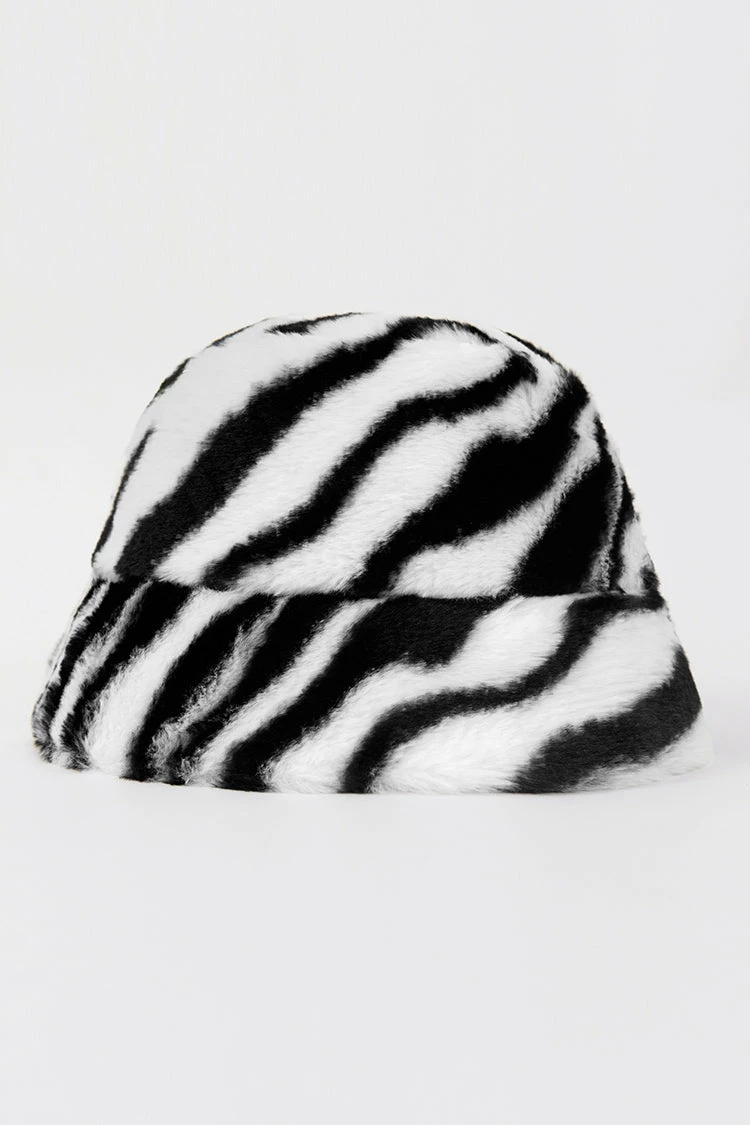 New 𧨠Cupshe Dynamic star Zebra Striped Fluffy Bucket Hat π 1 New 𧨠Cupshe Dynamic star Zebra Striped Fluffy Bucket Hat π