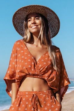 Budget π Cupshe Diane Geometric Print Cover Up Top β