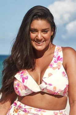 Brand new π Cupshe Nichole Floral Ruffle Trim Plus Size π Bikini Top π§¨