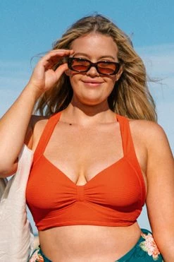 Promo 👍 Cupshe Kora Crisscross Plus Size 👙 Bikini Top ⭐