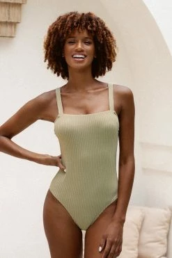 Top 10 😀 Cupshe Lizeth Textured Square Neck One Piece 🩱 Swimsuit 🌟