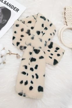 Coupon 👏 Cupshe Winter Escape Cow Pattern Criss Cross Scarf ✔️
