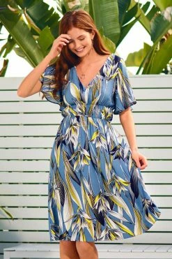 Outlet π― Cupshe Heidi Buttoned V-neck Elastic Waist π Dress β¨