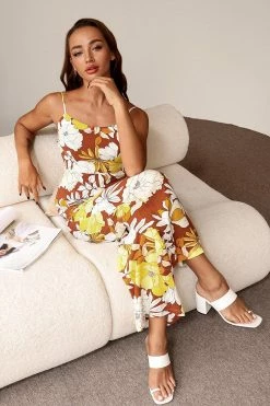 Coupon βοΈ Cupshe Serenity Floral Elastic Waist Criss Cross Jumpsuit π§¨