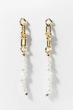 Hot Sale ⌛ Cupshe Sun Kiss Pearls Earrings 🔔