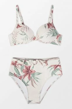 Brand new 𧨠Cupshe Patricia Floral Underwire O-ring π Bikini π 6 Brand new 𧨠Cupshe Patricia Floral Underwire O-ring π Bikini π -Cupshe Online Shop 1 5a04871b ac46 4f04 8fcf b1ad59fd5386