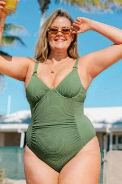 Best Pirce ⭐ Cupshe Sierra Ruched Plus Size One Piece 🩱 Swimsuit 🔥