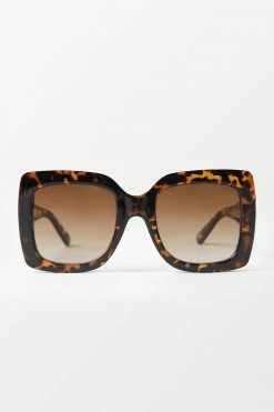 Outlet ❤️ Cupshe Pop Oversized 👓 Sunglasses 😀