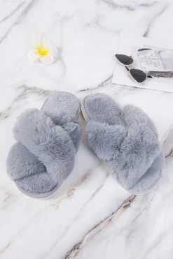 Best Pirce 🔥 Cupshe Karter Grey Cross Strap Fluffy Slippers ❤️