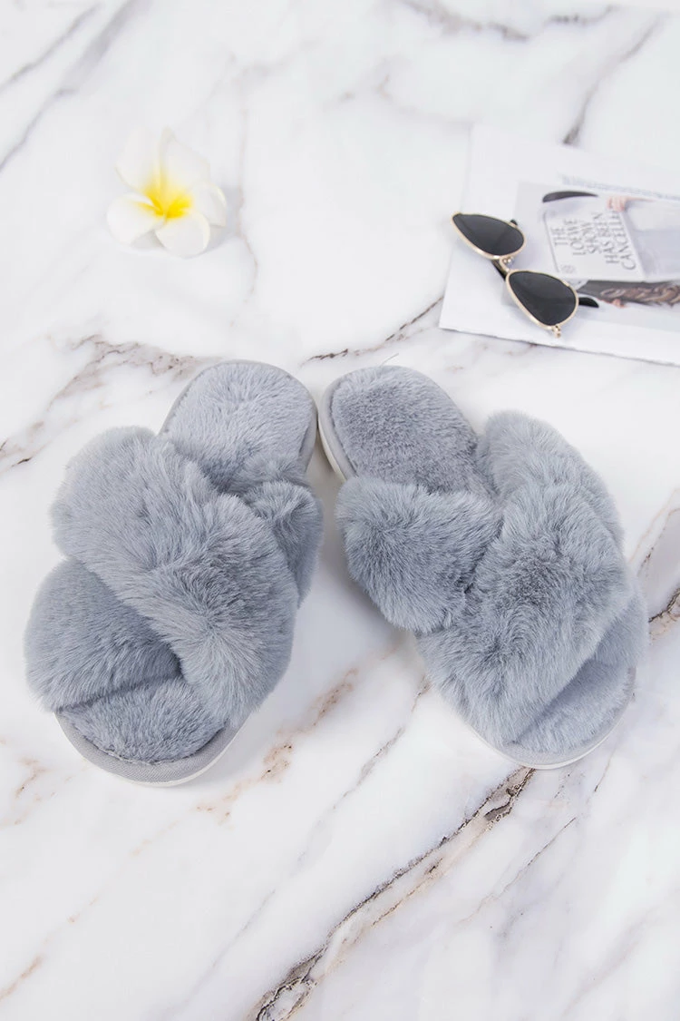 Best Pirce 🔥 Cupshe Karter Grey Cross Strap Fluffy Slippers ❤️ 1 Best Pirce 🔥 Cupshe Karter Grey Cross Strap Fluffy Slippers ❤️