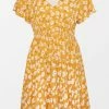 Cheap 🎉 Cupshe Freyja Yellow Floral V-neck 👗 Dress 😍