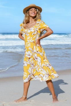 Wholesale 🔥 Cupshe Vada Floral V-Neck Front 👗 Dress 👍