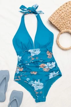Brand new 🔔 Cupshe Seafoam Garden Shirred Front V Neck One Piece 🩱 Swimsuit 😍 6 Brand new 🔔 Cupshe Seafoam Garden Shirred Front V Neck One Piece 🩱 Swimsuit 😍 -Cupshe Online Shop 1 6e557242 6210 4a0f 8364 cd0dca515842