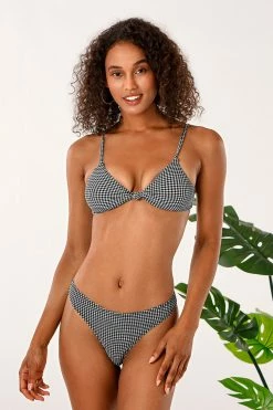 Brand new 🧨 Cupshe Cute Gingham Knotted Low Rise 👙 Bikini 😀 -Cupshe Online Shop 1 6f306d90 0ff9 44d5 b11e 104e760a3a6e