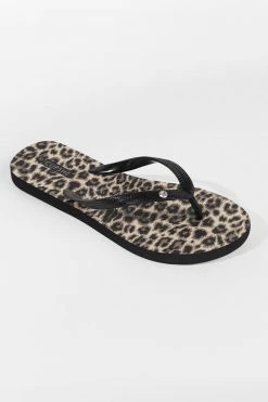 Deals ✔️ Cupshe Beckett Animal Print Flip Flops ⌛
