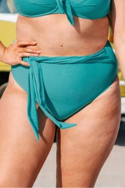 Promo ⭐ Cupshe Kristin Tie Front Plus Size 👙 Bikini Bottom 🌟