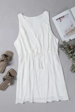 Best Pirce 🎁 Cupshe Courtney White V-neck Waist Tie 👗 Dress 😍 -Cupshe Online Shop 1 8ee226d1 5882 43f1 b56e 4482a9076001