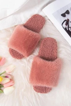 Hot Sale ✨ Cupshe Ravenna Faux Rabbit Fur Slippers 🧨