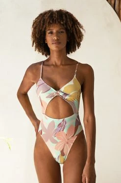 Budget π Cupshe Hailie Floral Cut Out Knot One Piece π©± Swimsuit β¨