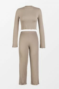 Cheap ⭐ Cupshe Pompei Crop Top And Pants Set 🤩 -Cupshe Online Shop 1 a522bc23 b475 4d39 9bad 47cd377f753b