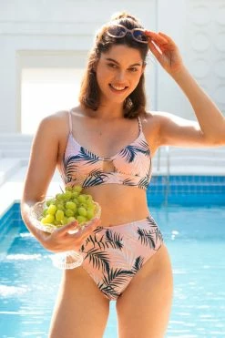 Best Pirce β Cupshe Blaire Lace Up π Bikini Top β¨ 10 Best Pirce β Cupshe Blaire Lace Up π Bikini Top β¨ -Cupshe Online Shop 1 c3a1a4f5 d4c2 460c 87b3 18ac096a84a5