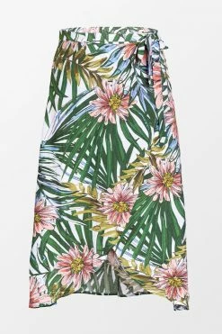 Outlet 🤩 Cupshe Aliza Floral Tie Front Beach Skirt 🛒 -Cupshe Online Shop 1 c4ac526c c8c3 482b ac10 5523b724f370