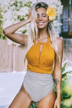 Outlet 👏 Cupshe Textured and Striped Halter One Piece 🩱 Swimsuit 🔔