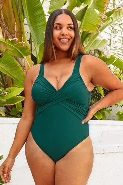 Cheap ⌛ Cupshe Sydney Ruched Plus Size One Piece 🩱 Swimsuit 🎉