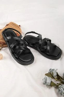 Hot Sale 👍 Cupshe Vineyards Black Crisscross Strap Ankle Buckle Sandals ⭐