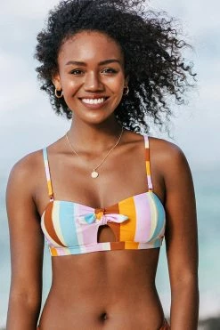 Cheap ⭐ Cupshe Margaret Striped 👙 Bikini Top ✨