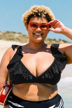Budget β¨ Cupshe Joelle Black Ruffle Plus Size π Bikini Top π