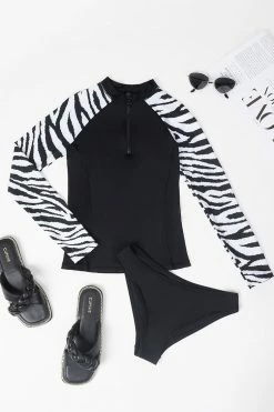 Discount 🧨 Cupshe Zahra Zebra Print High Neck Long Sleeve Tankini ✔️ -Cupshe Online Shop 1 e7648617 b3df 4f55 8e34 0c59dc4ece20
