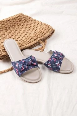 New 🔥 Cupshe Flowerchild Bowknot Sandals 😀