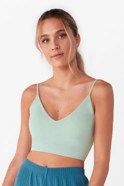 New 😍 Cupshe Pixie V-neck Adjustable Straps Cami Top 🔔
