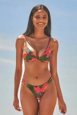 Deals ✨ Cupshe Yasmin Tropical V-neck 👙 Bikini 😀