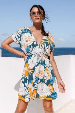 Outlet ✔️ Cupshe Jena Floral V-neck 👗 Dress 🎉