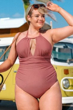 Cheap 🔔 Cupshe Charmed Romance High-Neck Keyhole Plus Size One Piece 🩱 Swimsuit 🌟