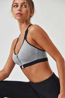Best Pirce ✔️ Cupshe The Perfect One Front Zipper Criss Cross Sports Bra 👏
