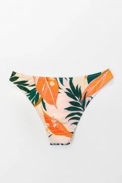 Promo 👍 Cupshe Bright Leafy Print 👙 Bikini Bottom 🎁 -Cupshe Online Shop 2 03f62ef6 9ad3 41f6 9a7f 5a8b3645e1e8