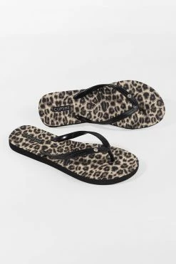 Deals ✔️ Cupshe Beckett Animal Print Flip Flops ⌛ 6 Deals ✔️ Cupshe Beckett Animal Print Flip Flops ⌛ -Cupshe Online Shop 2 12