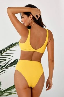 Top 10 ⌛ Cupshe Yellow Double V High Waisted 👙 Bikini ✔️ -Cupshe Online Shop 2 26b5120b bd2c 4344 af74 48c6878a878e