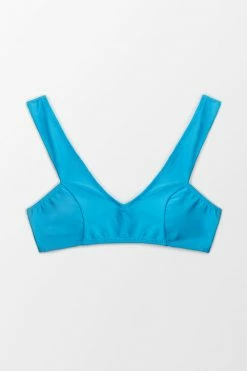 Wholesale 🛒 Cupshe Angel Sporty 👙 Bikini Top ⭐ -Cupshe Online Shop 2 2bcb2b30 2e2c 4ea4 a68f ddb5a313699f