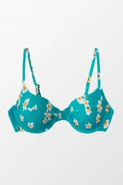 Promo 😍 Cupshe Miracle Aqua Floral Smocked 👙 Bikini Top 🛒 -Cupshe Online Shop 2 3048e9ea c63f 4dd9 8c8d e21cb2085cbf
