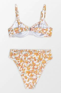 Promo 🎉 Cupshe Hunter Ditsy Floral Underwire 👙 Bikini 🎁 -Cupshe Online Shop 2 419e99b9 f0ec 423e 842c 5a68552151d9