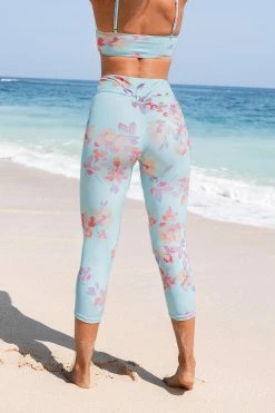 Flash Sale ❤️ Cupshe Reverie Floral Wrap Leggings ✨ -Cupshe Online Shop 2 57daef88 a22a 4185 8f3d 1a8bf3ab3b8e
