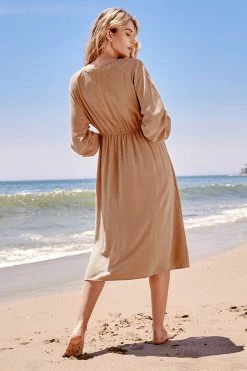 Discount ⭐ Cupshe Ruby V-neck Midi 👗 Dress 🧨 -Cupshe Online Shop 2 7c1b4b69 4e55 45b9 8fe7 3837a50ec428