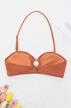 Outlet 🛒 Cupshe Brook O-ring Halter 👙 Bikini Top 🎁 -Cupshe Online Shop 2 8d8994aa 539c 4d14 8679 ead34490ccf4