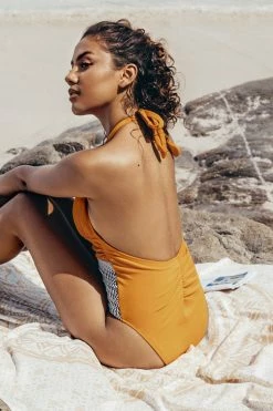 Outlet 👏 Cupshe Textured and Striped Halter One Piece 🩱 Swimsuit 🔔 -Cupshe Online Shop 2 bb2c98cf 0a9a 4f43 a400 243850b56e34