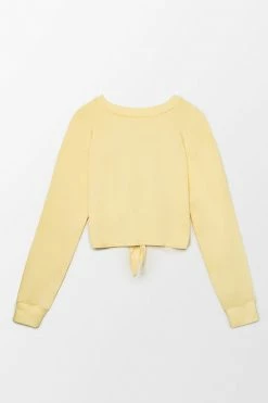 Best deal ✨ Cupshe Passion Knot Hem Raglan Sleeve Crop Sweatshirt 🛒 -Cupshe Online Shop 2 bc8932a4 18a9 421a ad37 2b3decc50aa1
